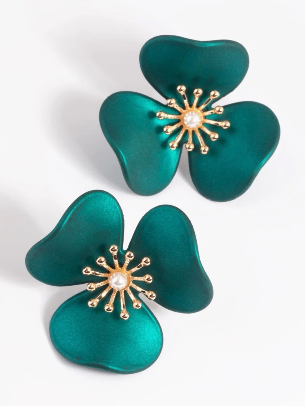 GREEN STATEMENT 💚 FLOWER 💚 STUD FASHION EARRINGS 🌟NWT🌟